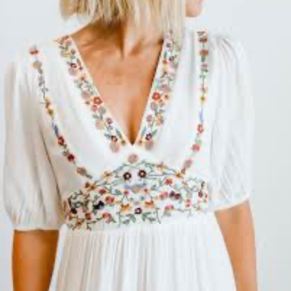Santa Fe embroidery maxi dress